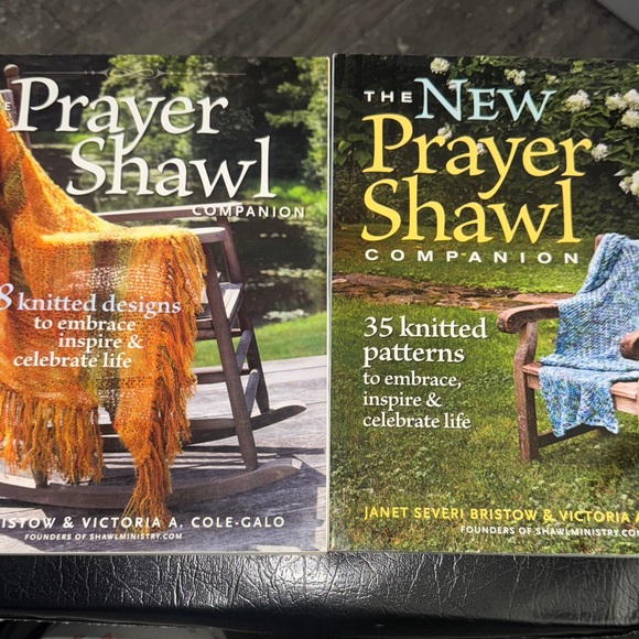Prayer Shawl Companion Book Set - Picture 8 of 8